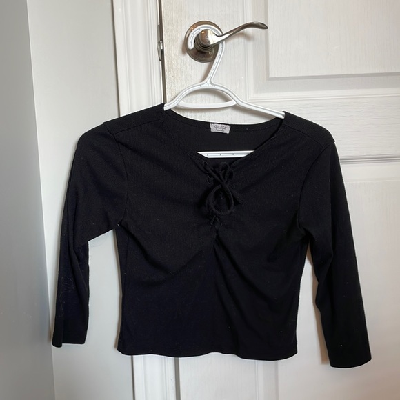 Crop top - Picture 1 of 1